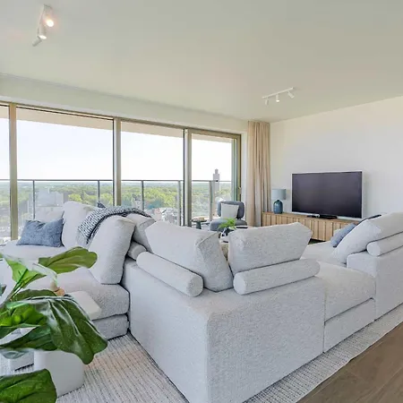 Sky Tower Ii - Modern With Panoramic Views Ostende