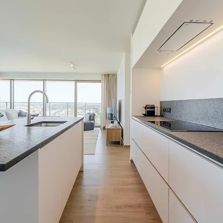 Sky Tower Ii - Modern With Panoramic Views Apartamento Ostende