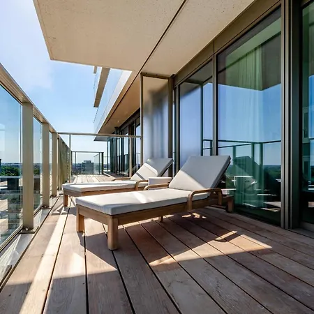 Sky Tower Ii - Modern With Panoramic Views Apartamento *