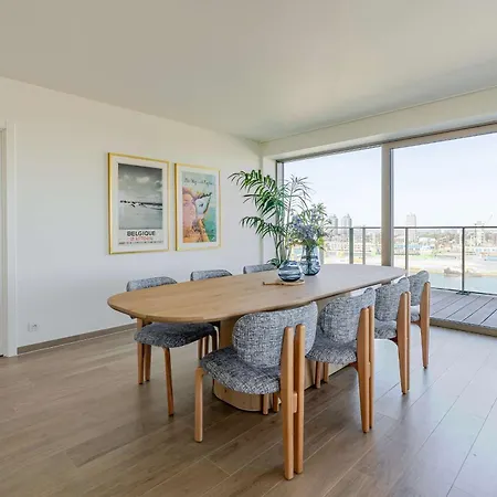 Sky Tower Ii - Modern With Panoramic Views * Ostenda